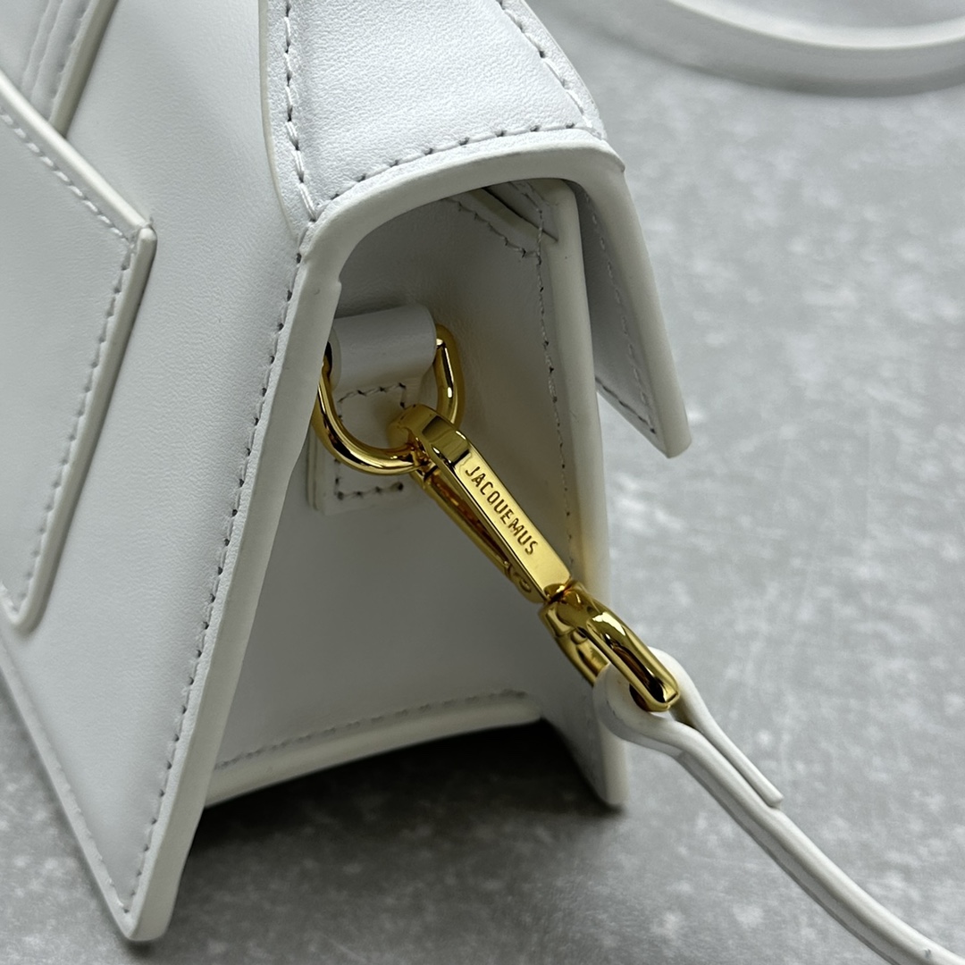 Jacquemus Satchel Bags